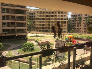 2.5 BHK Apartment For Rent in K Raheja Vistas, Powai