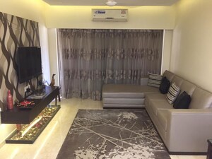 Bedroom in 2.5 BHK Apartment at K Raheja Vistas, Powai – for Rent