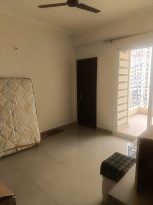 Bedroom in 3 BHK Apartment at Noida Central – for Rent