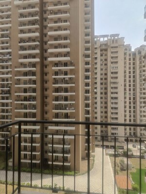 3 BHK Apartment – Exterior View View at Noida Central - for Rent