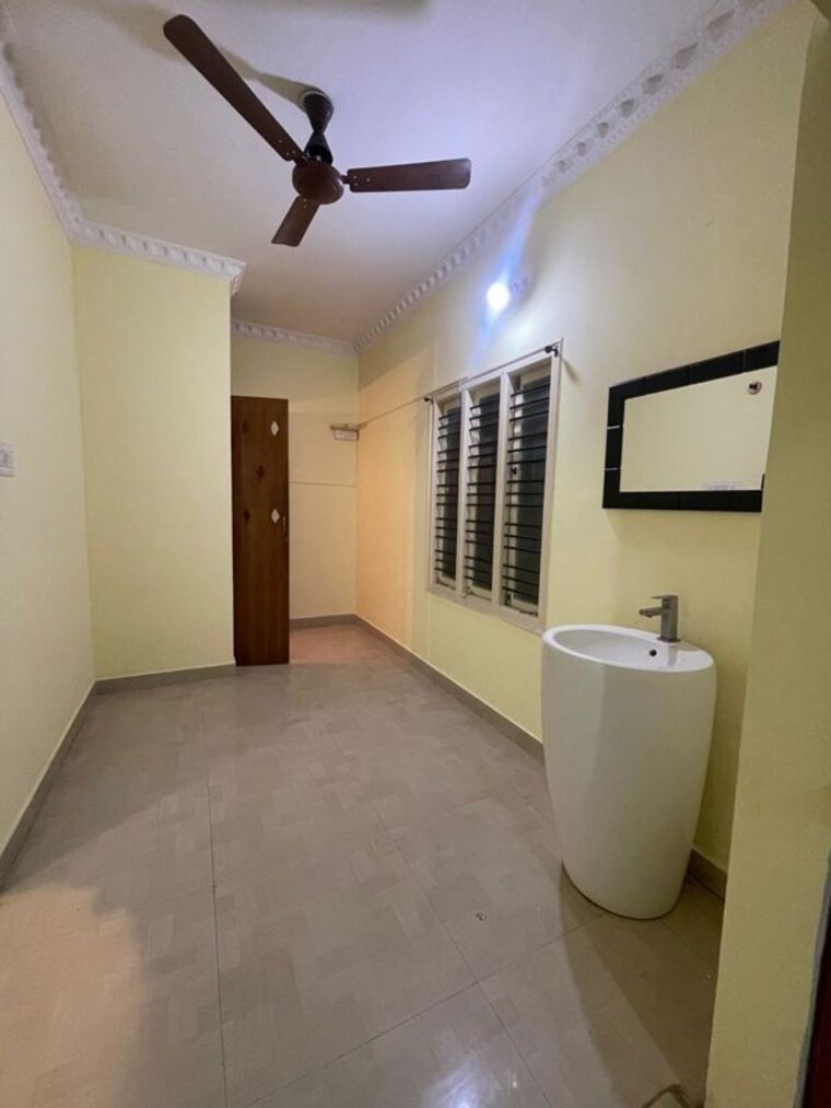 Bathroom, kalkere 3 Bedroom 1500 Sq.Ft. Independent House In Kalkere Bangalore 10523311