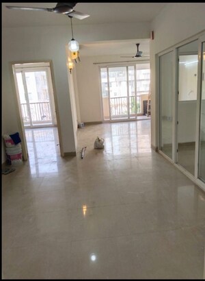 Room in 4 BHK Apartment at Emaar Emerald Floors Premier, Sector 65 – for Rent