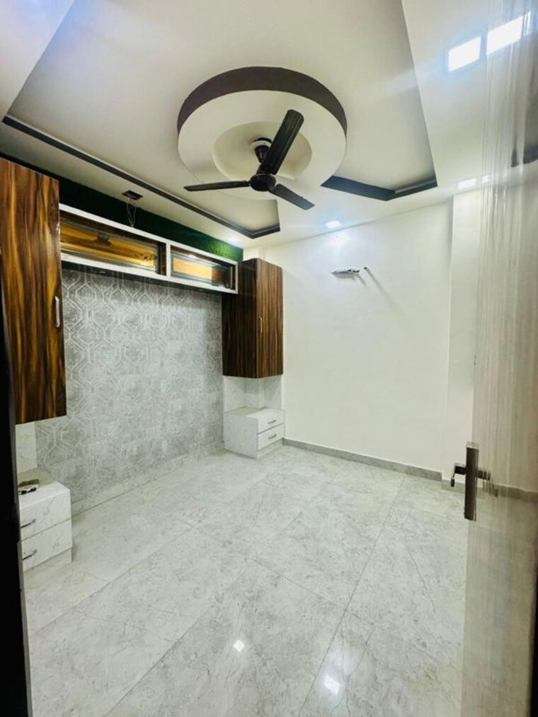 Bathroom, dwarka mor 2 Bedroom 70 Sq.Yd. Builder Floor In Dwarka Mor Delhi 10523342
