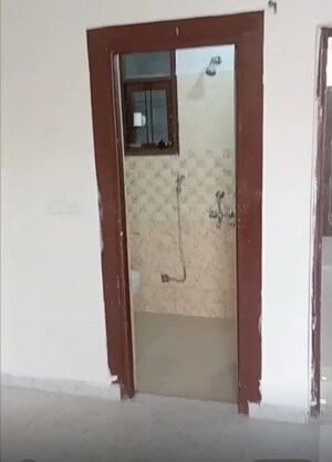Room in 2 BHK Builder Floor at Vasundhara Sector 1 – for Rent