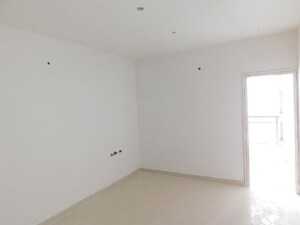 Room in 2 BHK Apartment at SMR Vinay Boulder Woods, Bandlaguda Jagir – for Sale