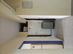 Furnished Amenities in 2 BHK Apartment at Crystal Tower, Parel – for Rent