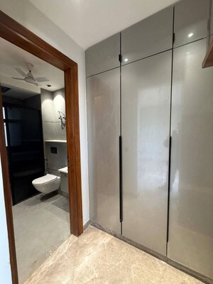 Bathroom in 3 BHK Apartment at Ireo Victory Valley, Sector 67 – for Rent