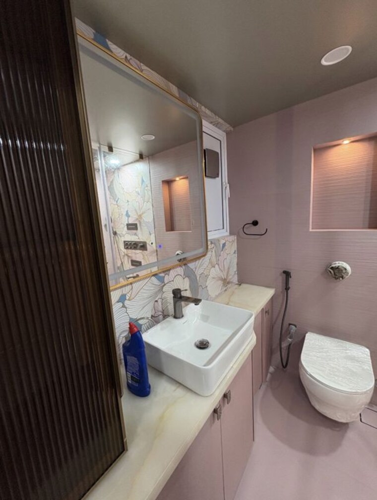 Bathroom, sk-imperial-heights 2 Bedroom 900 Sq.Ft. Apartment In Mira Road Thane 10523376