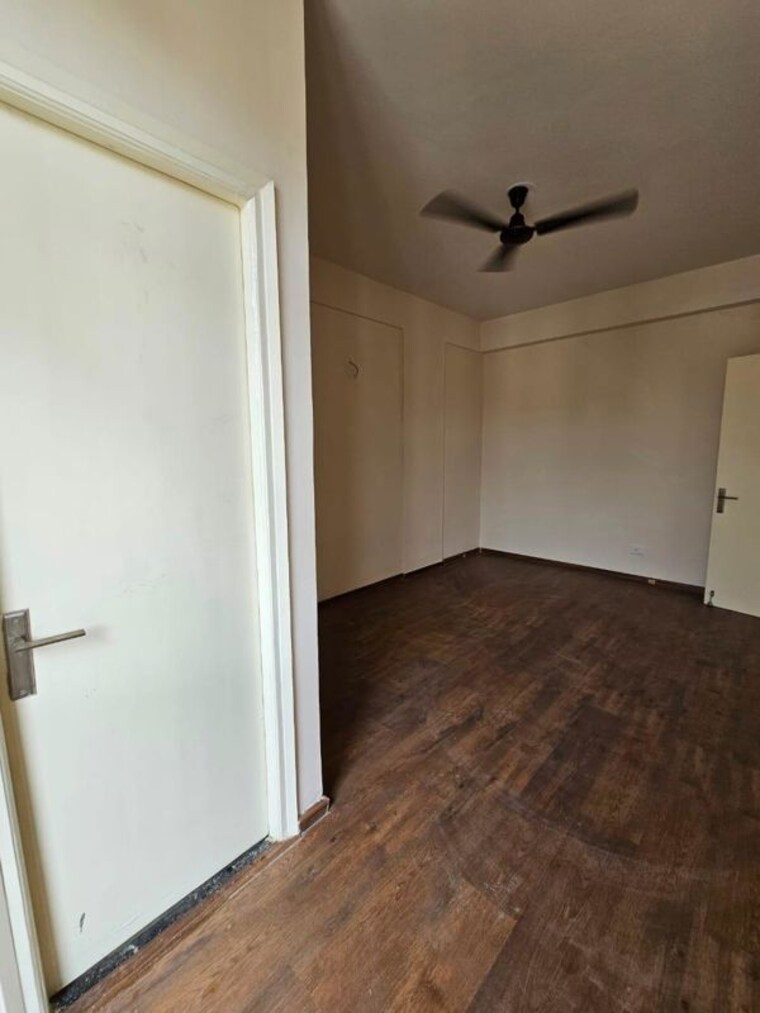 Room, wave-city 1 Bedroom 820 Sq.Ft. Apartment In Wave City Ghaziabad 10523405