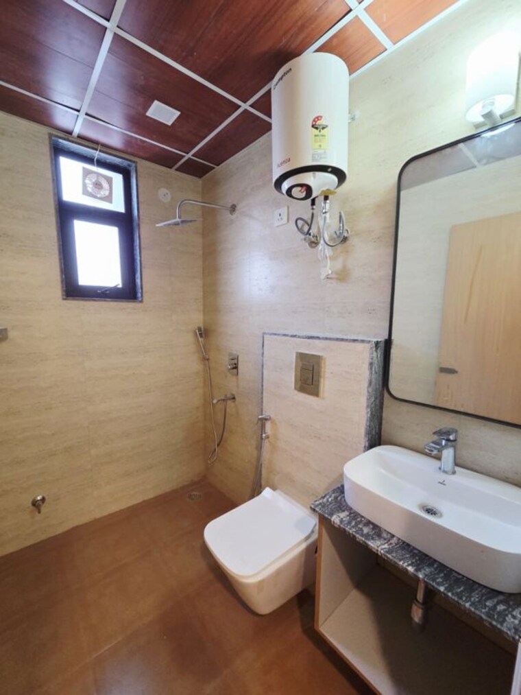 Bathroom, sector 32 Studio 653 Sq.Ft. Builder Floor In Sector 32 Gurgaon 10523439