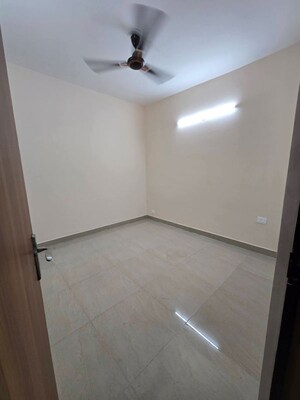 2 BHK Apartment For Rent in Amrapali Centurian Park, Tech Zone 4 Greater Noida