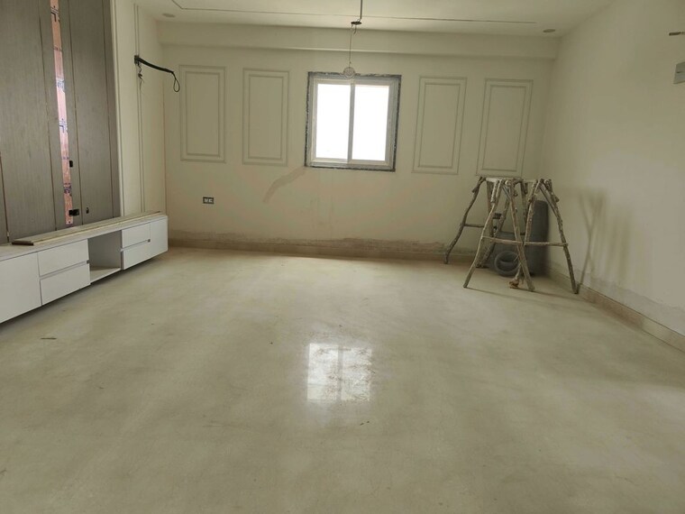 Room, sector 23 4 Bedroom 2500 Sq.Ft. Builder Floor In Sector 23 Gurgaon 10523486