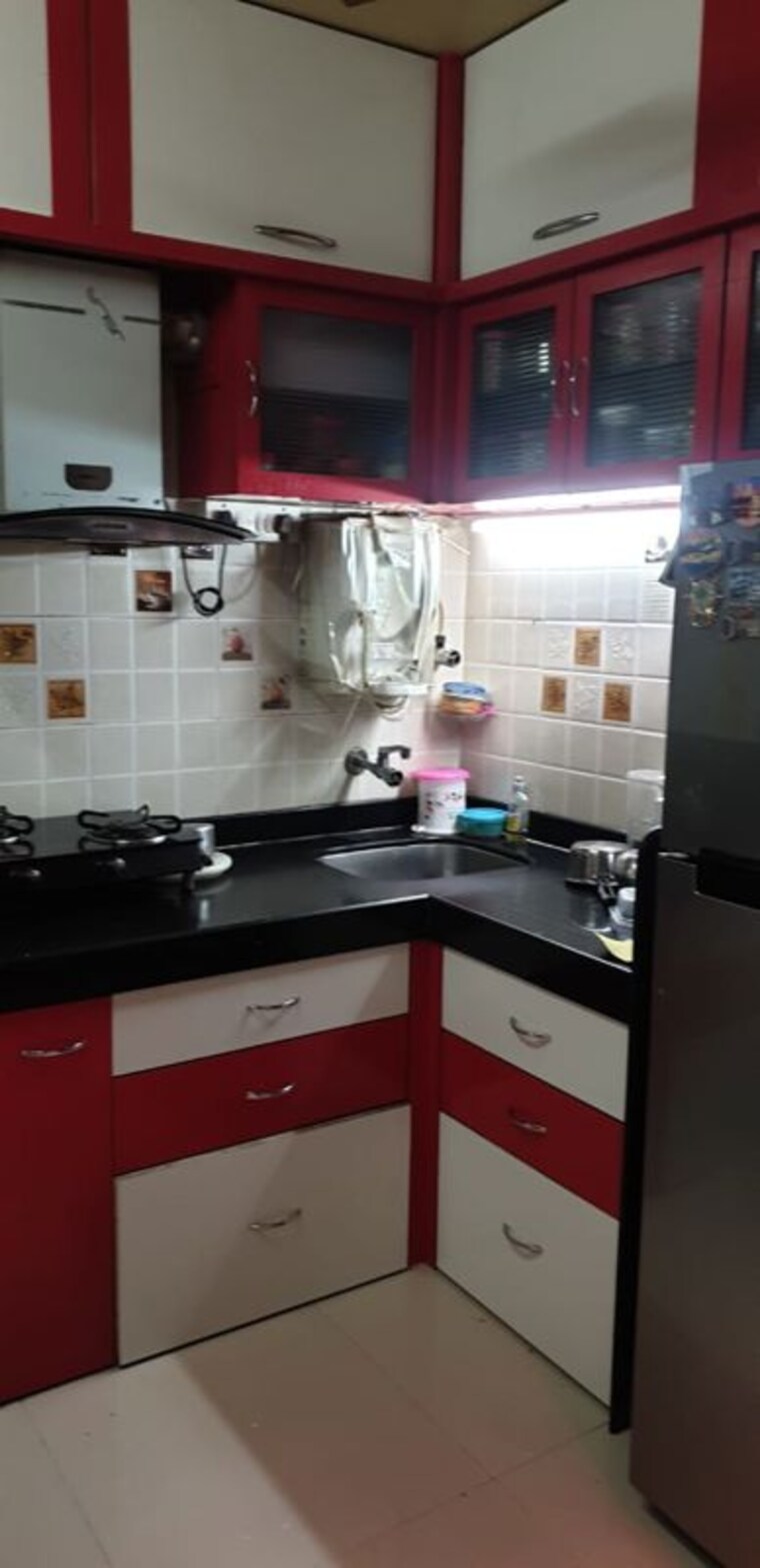Kitchen, laxmi-plaza 2 Bedroom 810 Sq.Ft. Apartment In Patlipada Thane 10523510