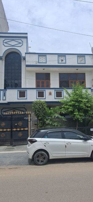6+ BHK Villa – Exterior View View at Sector 99 - for Sale