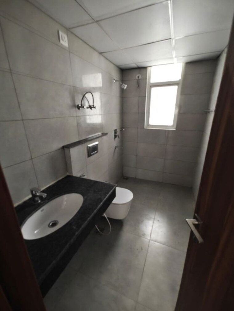 Bathroom, godrej-nest 3 Bedroom 1907 Sq.Ft. Apartment In Sector 150 Noida 10523548