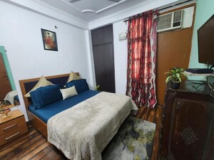Bedroom in  Pg at Peru Baug – for Rent