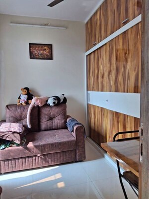 Living Room in 1 BHK Apartment at Dombivli East – for Rent