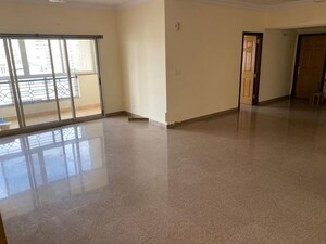 Room in 3 BHK Apartment at Sobha Garrnet, Bellandur – for Rent