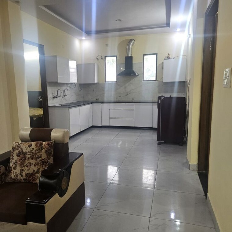 Kitchen, silver-city-extention 4 Bedroom 1916 Sq.Ft. Apartment In Vip Road Zirakpur 10523596