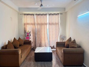 Living Room in 1 BHK Builder Floor at Lucky The Palm Valley, Sector 1 Greater Noida – for Rent