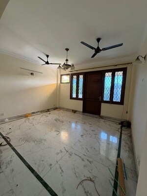 3 BHK Builder Floor For Rent in Malviya Nagar