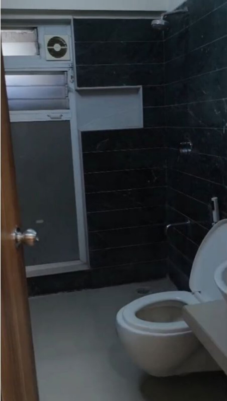 Bathroom, bholenath-chembur-castle 3 Bedroom 1430 Sq.Ft. Apartment In Chembur Mumbai 10523620
