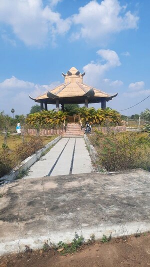  Plot For Sale in Yadagirigutta