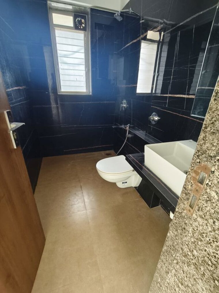 Bathroom, gabadia-heights 2 Bedroom 600 Sq.Ft. Apartment In Kandivali West Mumbai 10523677