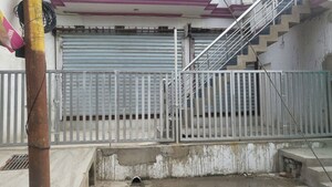  Showroom For Rent in Adarsh Complex Jankipuram, Jankipuram