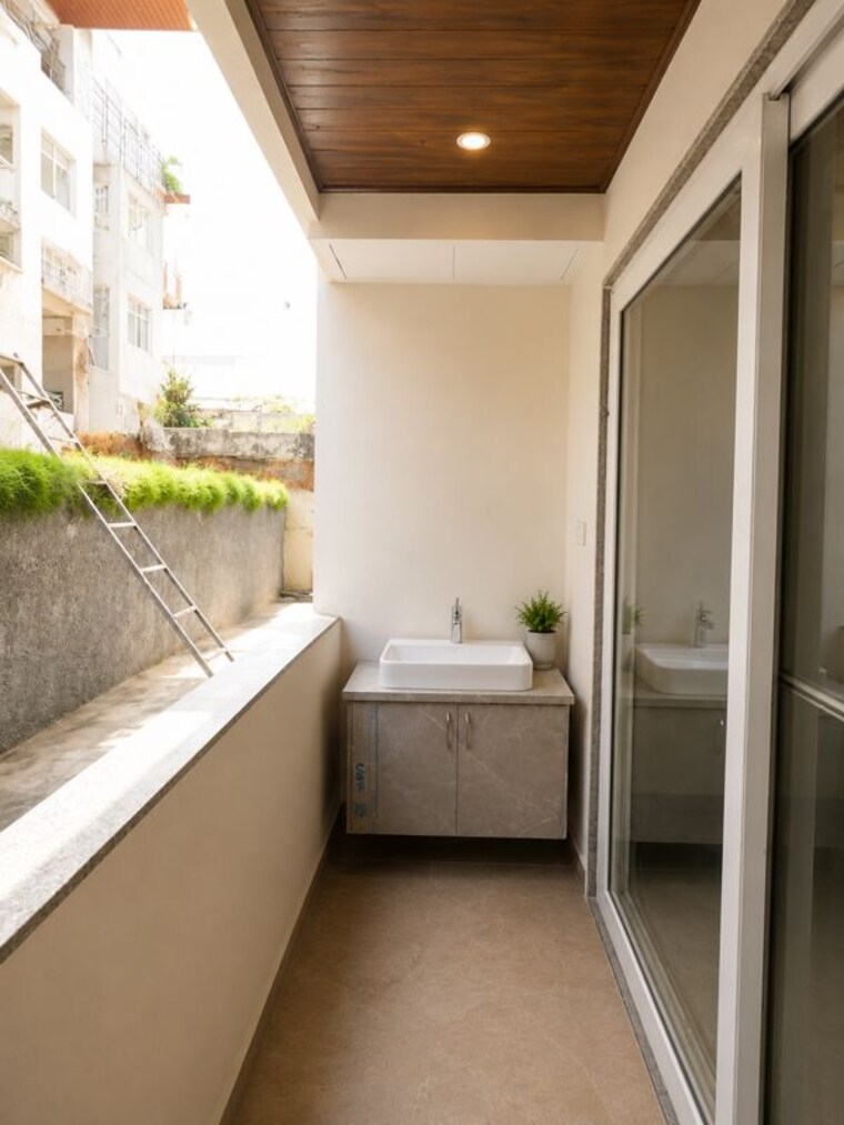 Balcony, safah-eminence 3 Bedroom 1702 Sq.Ft. Apartment In Banjara Hills Hyderabad 10523720