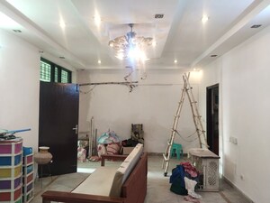 Lobby in 3 BHK Builder Floor at Sector 37 – for Rent
