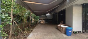 Parking in 4 BHK Villa at Kalina – for Rent