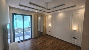 Room in 3 BHK Builder Floor at Sector 22 – for Rent