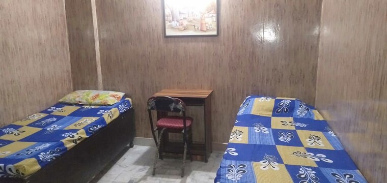 Room, sector 62 Pg For Boys & Girls In Sector 62 10523832