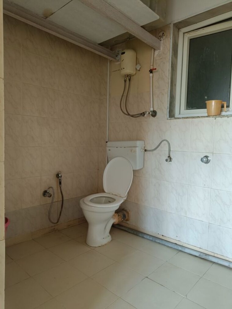 Bathroom, crystal-isle-apartment 3 Bedroom 1662 Sq.Ft. Apartment In Goregaon East Mumbai 10523816