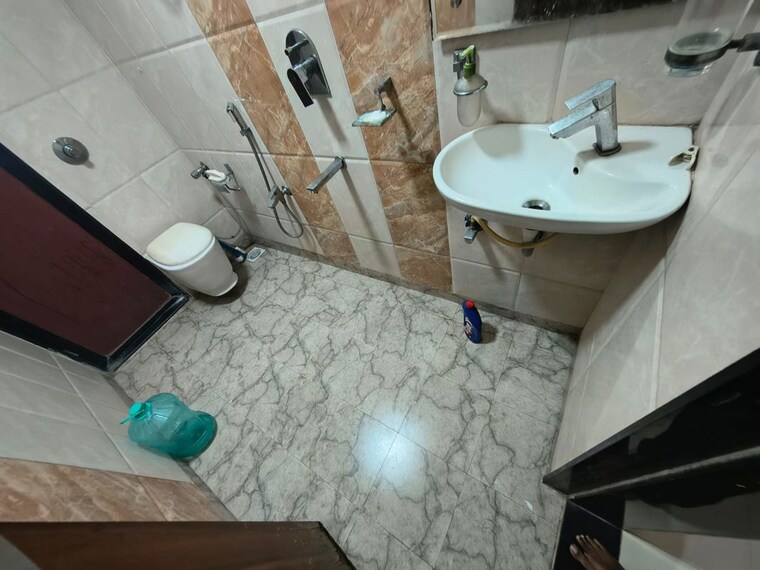Bathroom, shree-ambika-heritage 3 Bedroom 1800 Sq.Ft. Apartment In Kharghar Navi Mumbai 10523837