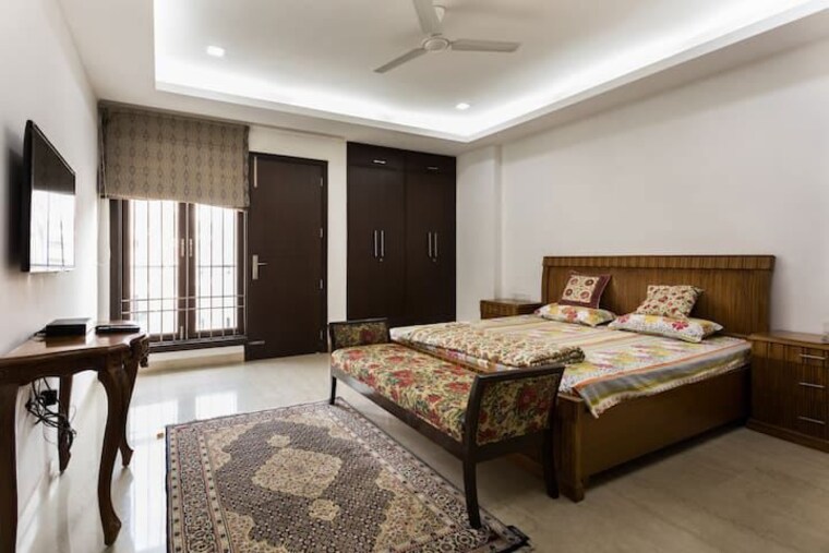 Bedroom, peru baug Pg For Boys & Girls In Peru Baug 10523892