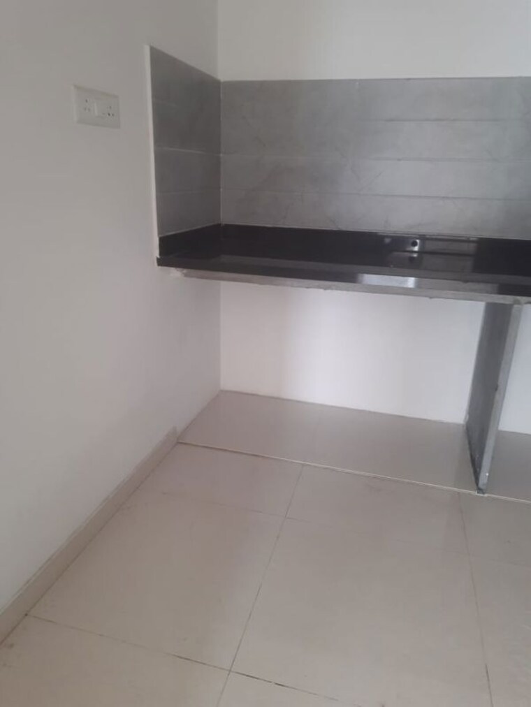 Kitchen, kohinoor-sapphire-3 2 Bedroom 794 Sq.Ft. Apartment In Tathawade Pune 10523904