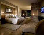 898 Sq.Ft. Pg in Peru Baug