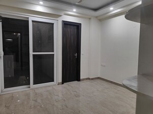 Room in 3 BHK Builder Floor at Palam Vihar Residents Association, Palam Vihar – for Rent