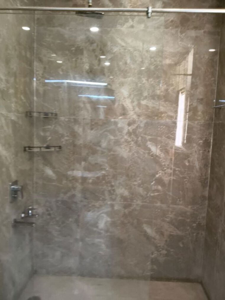 Bathroom, rwa-apartments-sector-41 3 Bedroom 250 Sq.Mt. Independent House In Sector 41 Noida 10523905