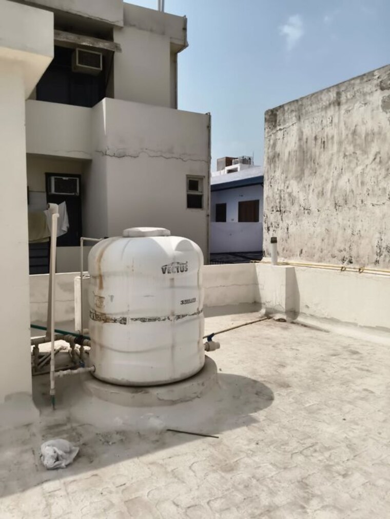 Bathroom, rwa-apartments-sector-41 3 Bedroom 250 Sq.Mt. Independent House In Sector 41 Noida 10523905