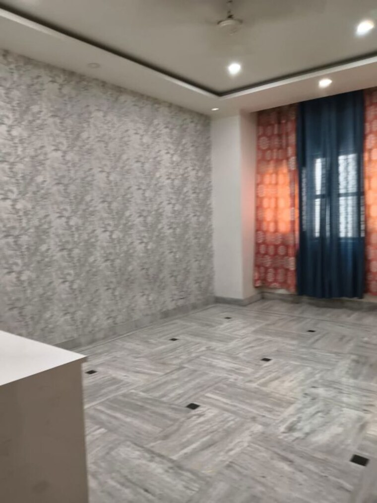 Bedroom, rwa-apartments-sector-41 3 Bedroom 250 Sq.Mt. Independent House In Sector 41 Noida 10523905