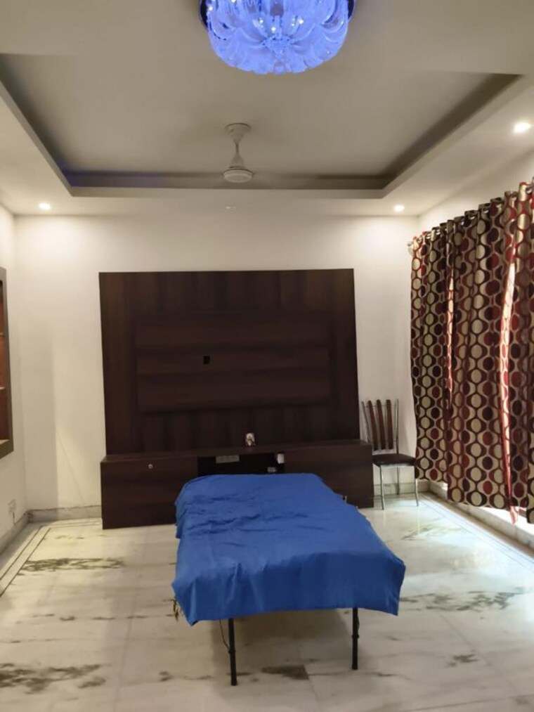 Bedroom, rwa-apartments-sector-41 3 Bedroom 250 Sq.Mt. Independent House In Sector 41 Noida 10523905