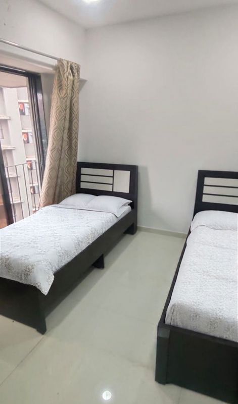 1 BHK + Basement 550 Sq.Ft. Apartment in Nahar Amaryllis Towers and Plaza