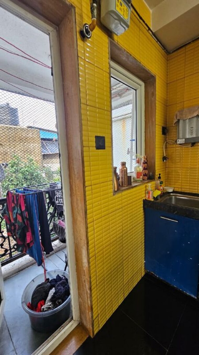 Balcony, santacruz west 1 Bedroom 500 Sq.Ft. Apartment In Santacruz West Mumbai 10523935