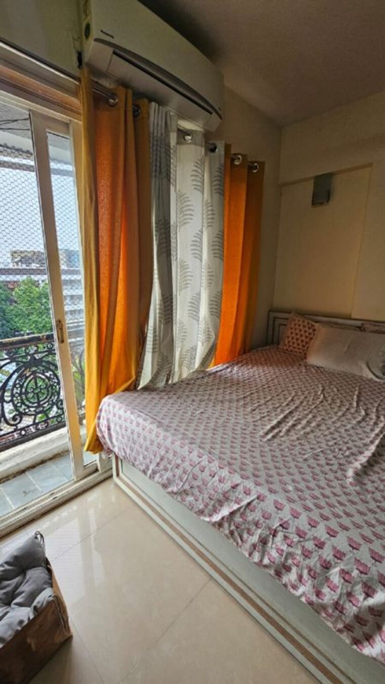 Bedroom, santacruz west 1 Bedroom 500 Sq.Ft. Apartment In Santacruz West Mumbai 10523935