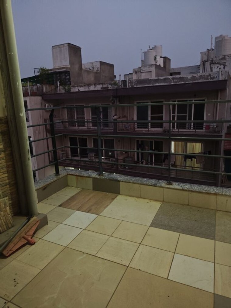 Balcony, sector 23a 2 Bedroom 800 Sq.Ft. Builder Floor In Sector 23a Gurgaon 10523919