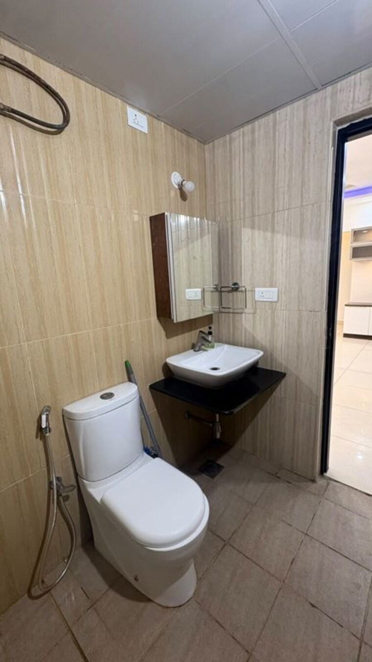 Bathroom, shriram-luxor 3 Bedroom 1550 Sq.Ft. Apartment In Hennur Road Bangalore 10523949