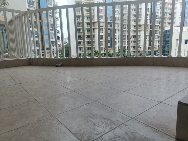 Balcony, emaar-palm-terraces-select 4 Bedroom 2410 Sq.Ft. Apartment In Sector 66 Gurgaon 10523801